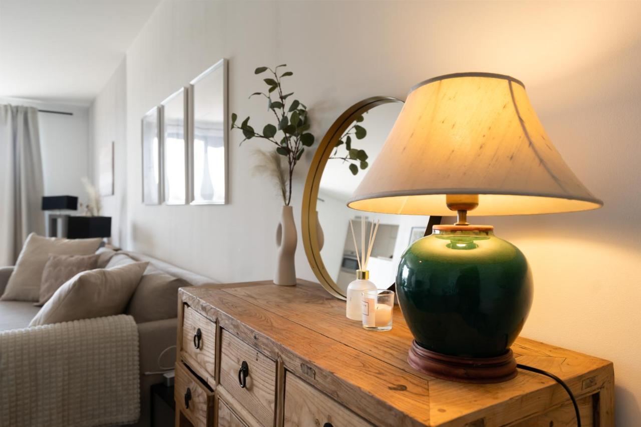 Shs Homes-Luxe Highrise, 2 Bedrooms, Kitchen, Free Parking, Stunning View, Large Tarrasse, Workspace Άσσελτ Εξωτερικό φωτογραφία